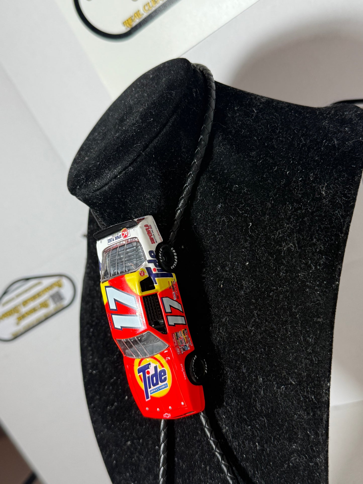 Nascar Bolo Tie - Darrell Waltrip #17 Tide