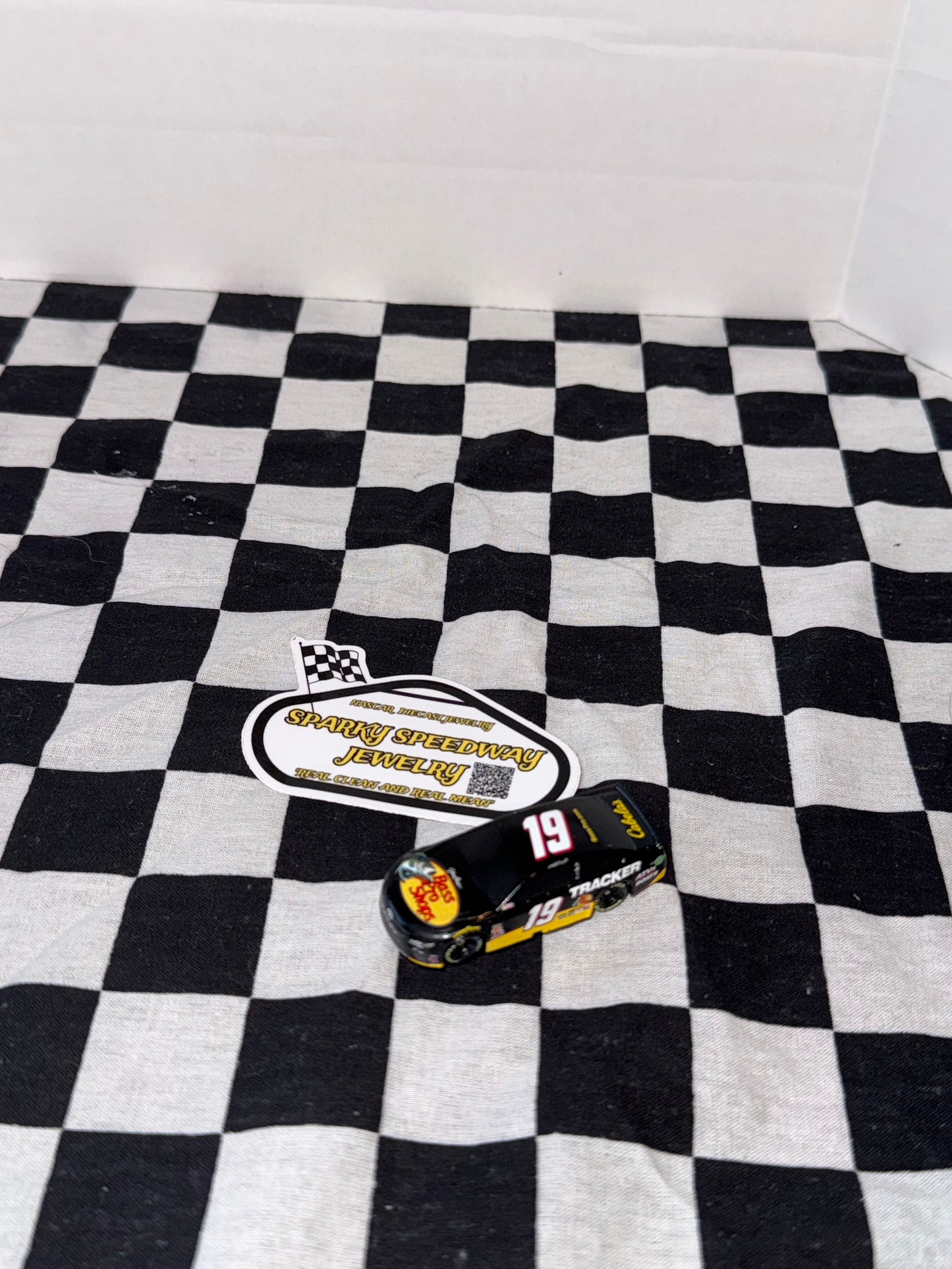 Nascar Croc Charm - Martin Truex Jr. #19 (Throwback)