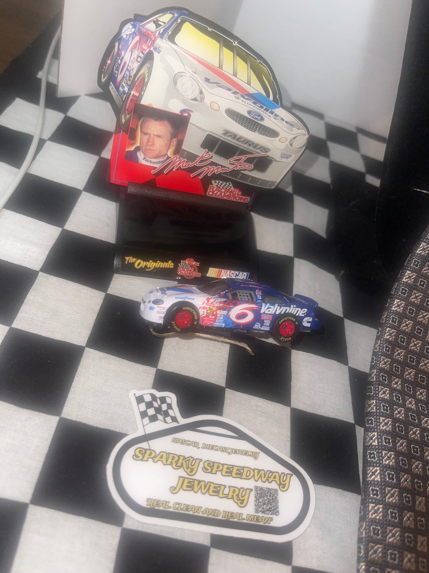 Nascar Tie Clip - Mark Martin #6 Valvoline
