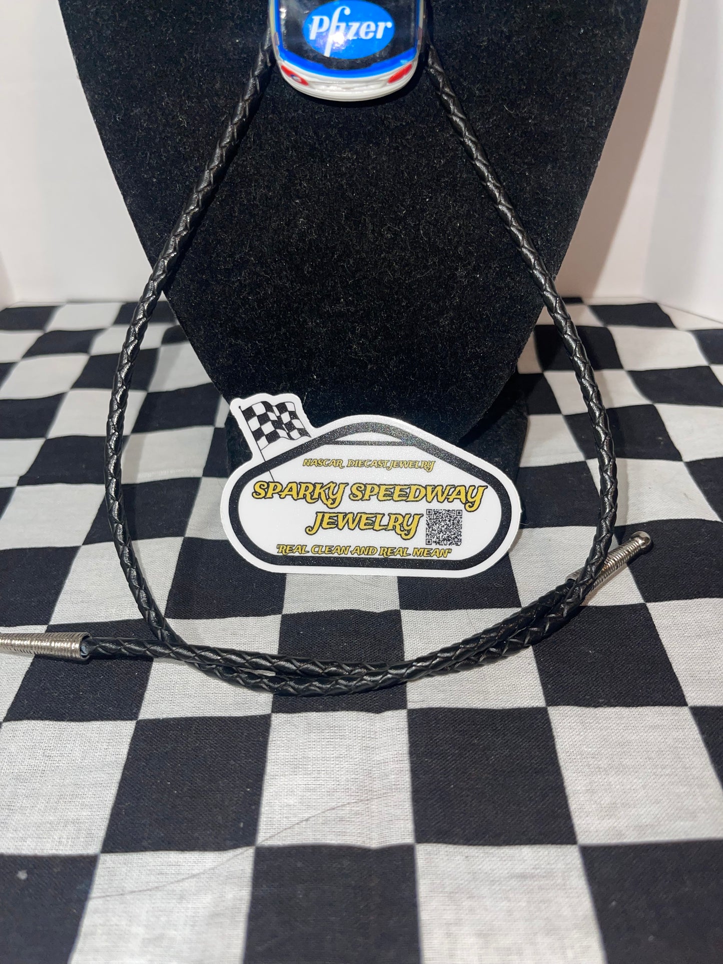 Nascar Bolo Tie - Mark Martin #6 Pfizer (Truck)