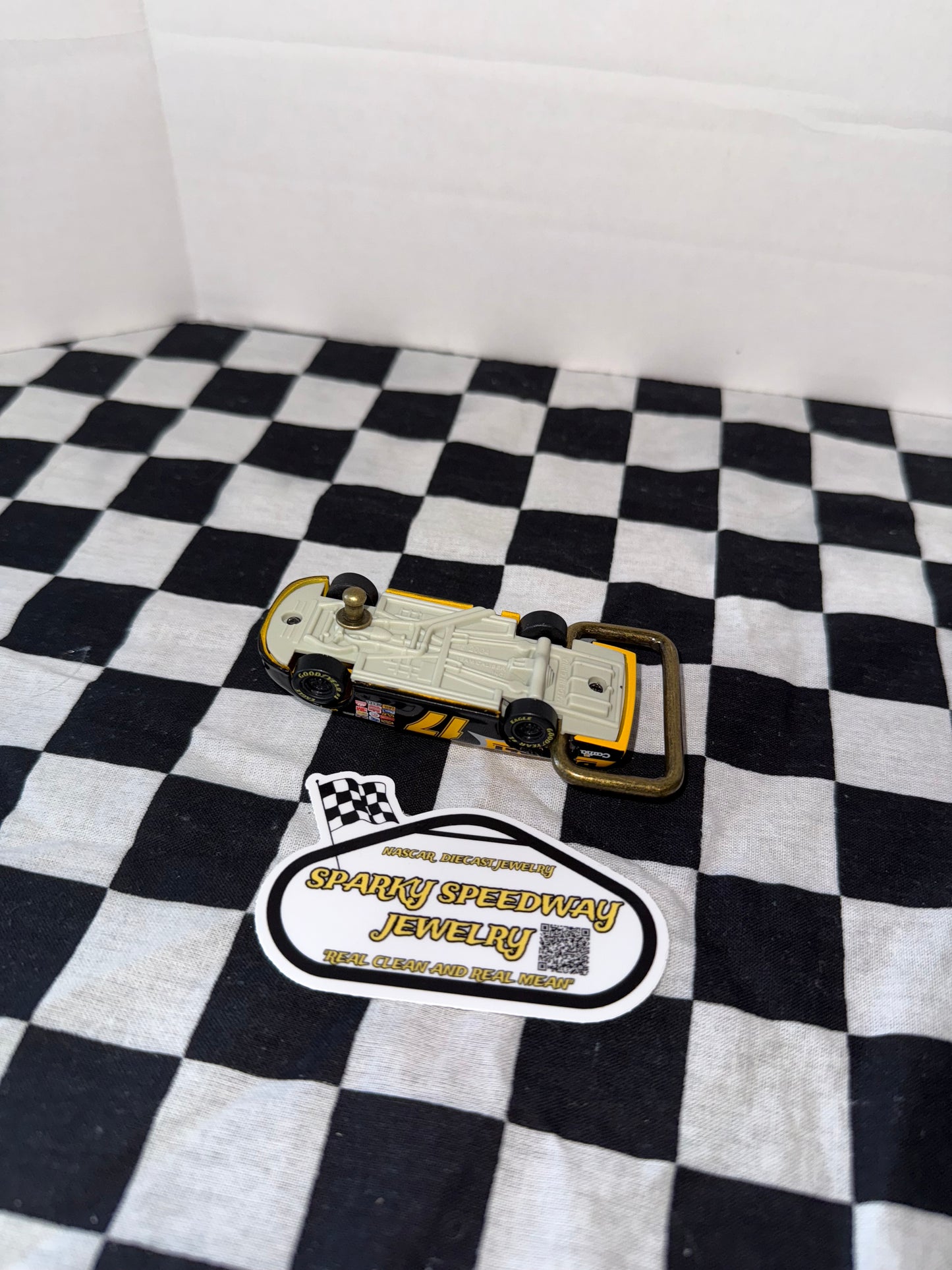 Nascar Belt Buckle - Matt Kenseth #17 Dewalt