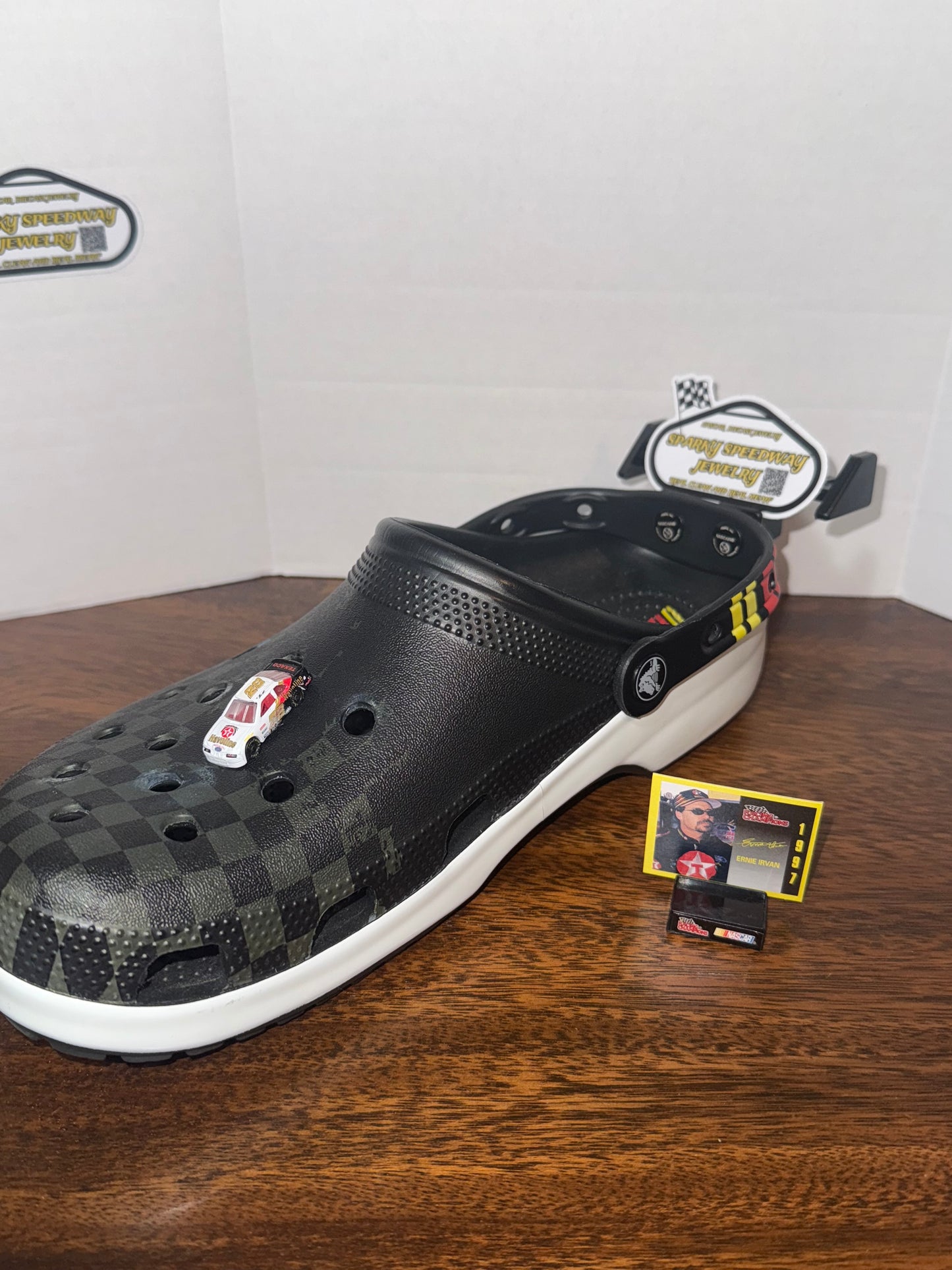 Nascar Croc Charm - Ernie Irvan #28 Halvoline (1:144)