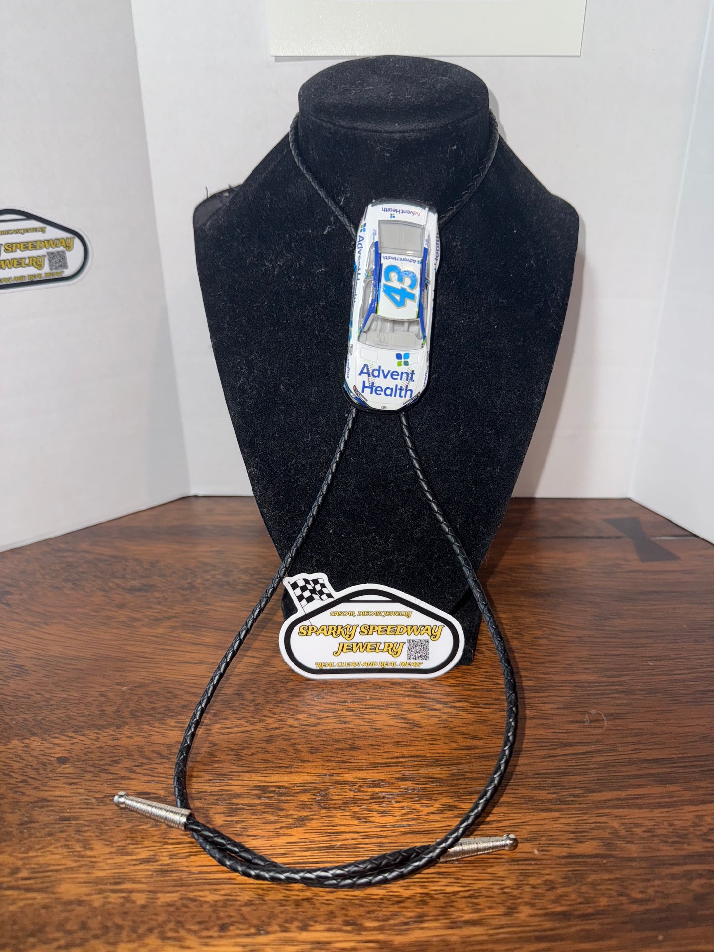 Nascar Bolo Tie - Erik Jones #43 Advent Health