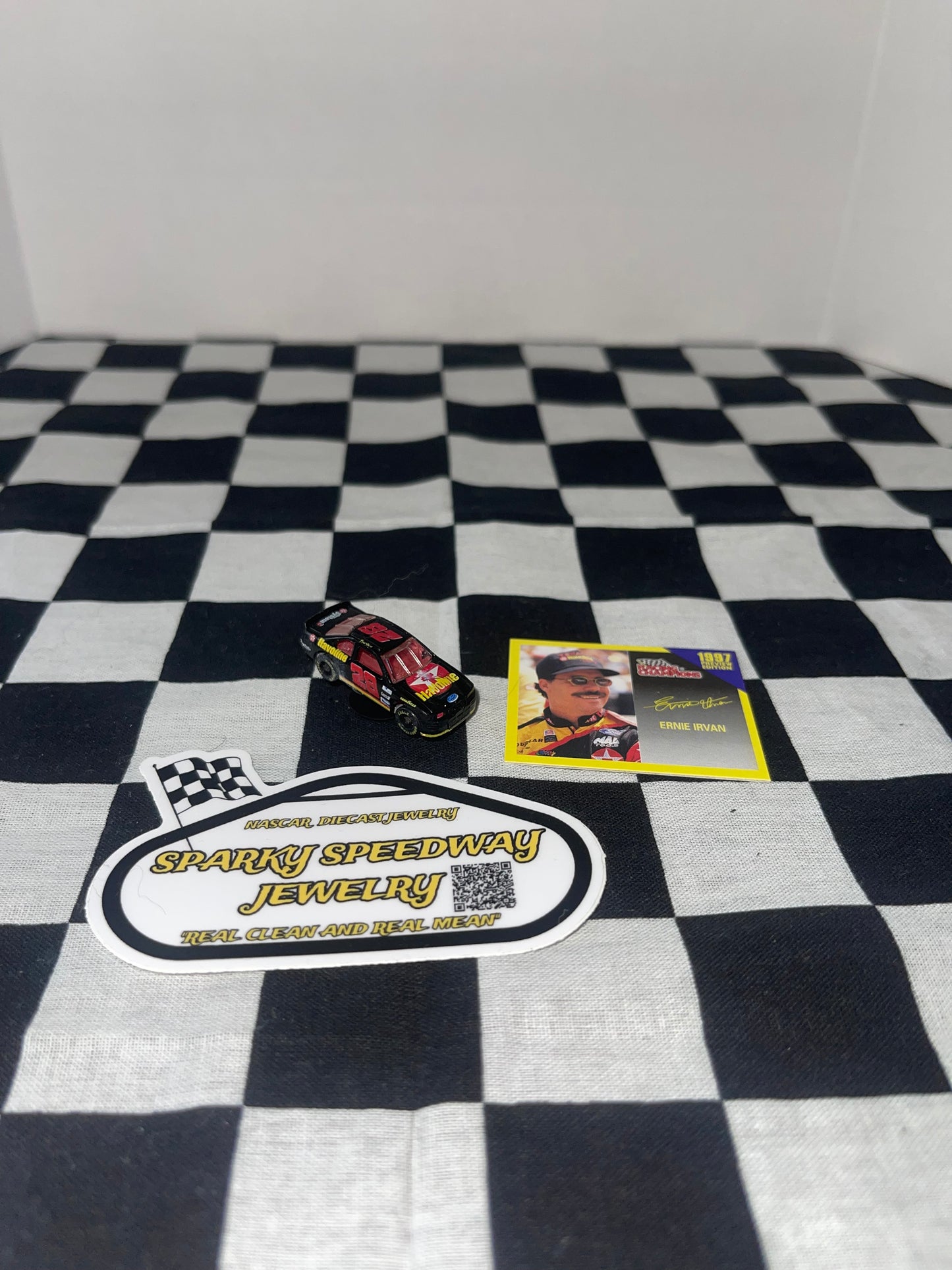 Nascar Croc Charm - Ernie Irvan #28 Halvoline (1:144)