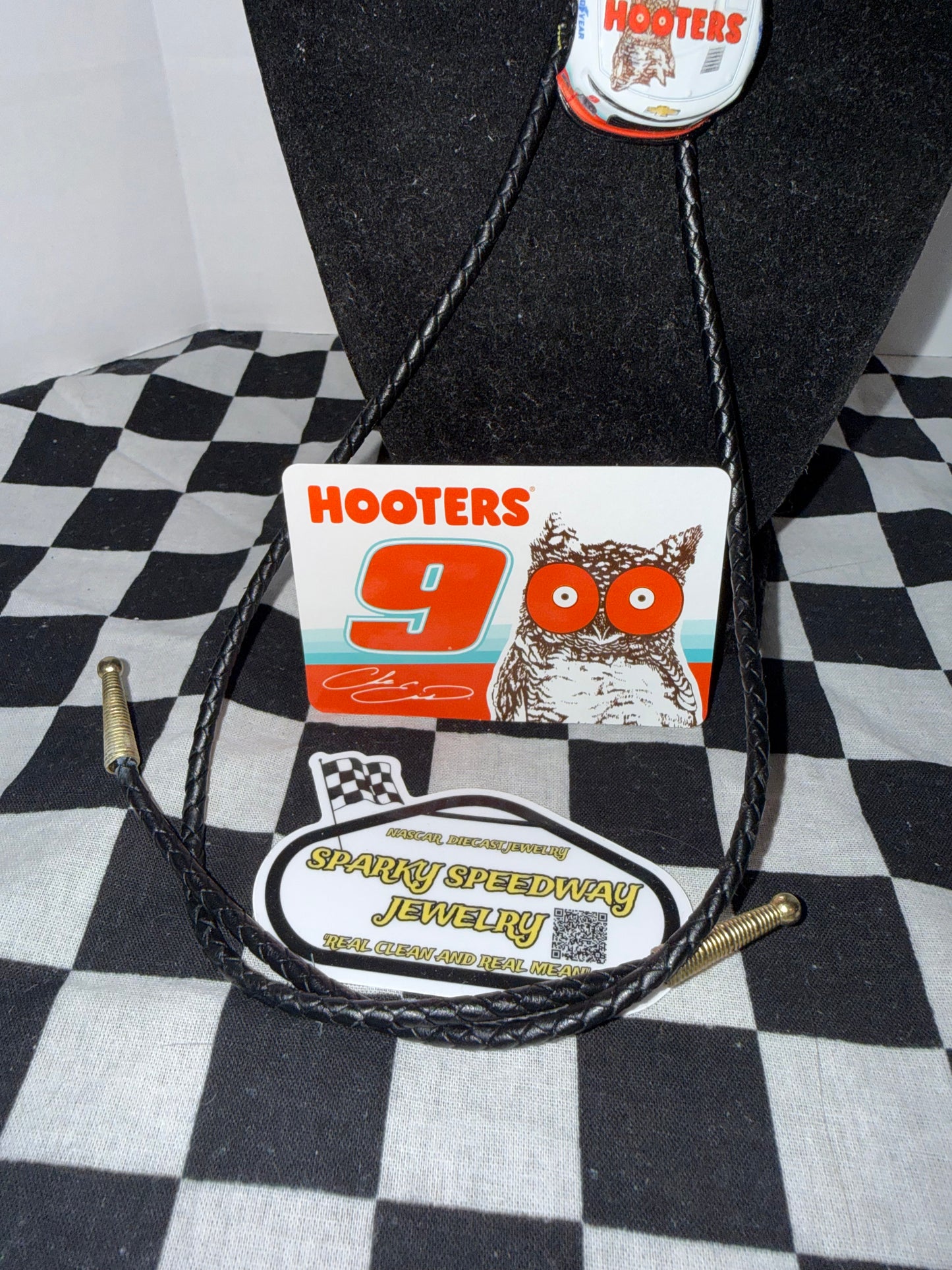 Nascar Bolo Tie - Chase Elliott #9 Hooters