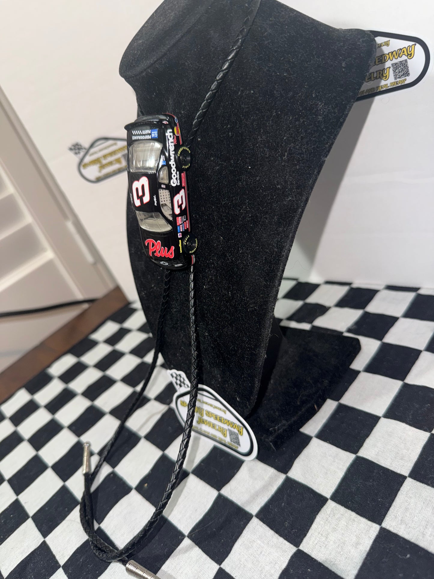 Nascar Bolo Tie/T-Shirt Set - Dale Earnhardt #3 Goodwrench Plus