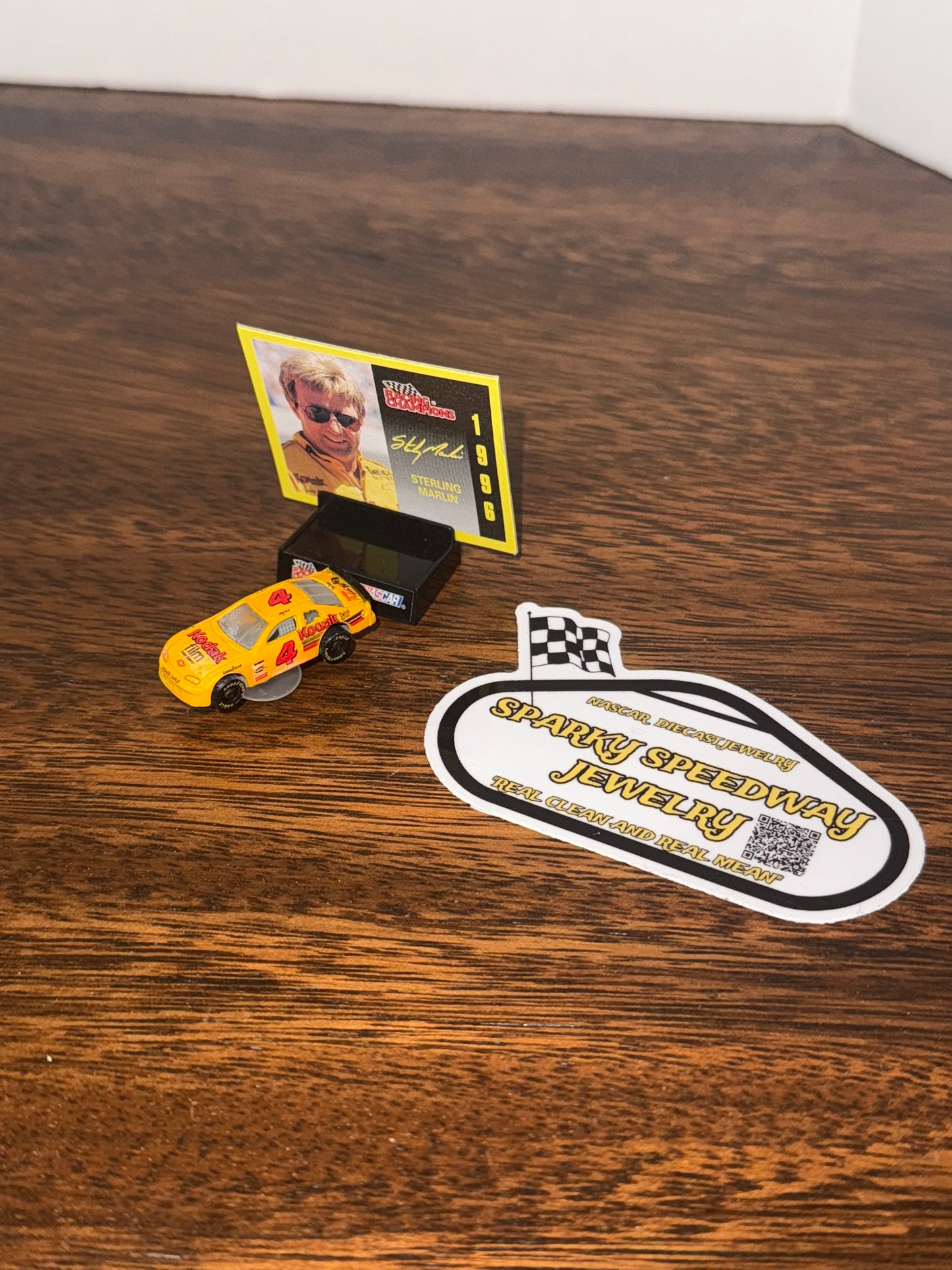 Nascar Croc Charm - Sterling Marlin #4 Kodak (1:144)