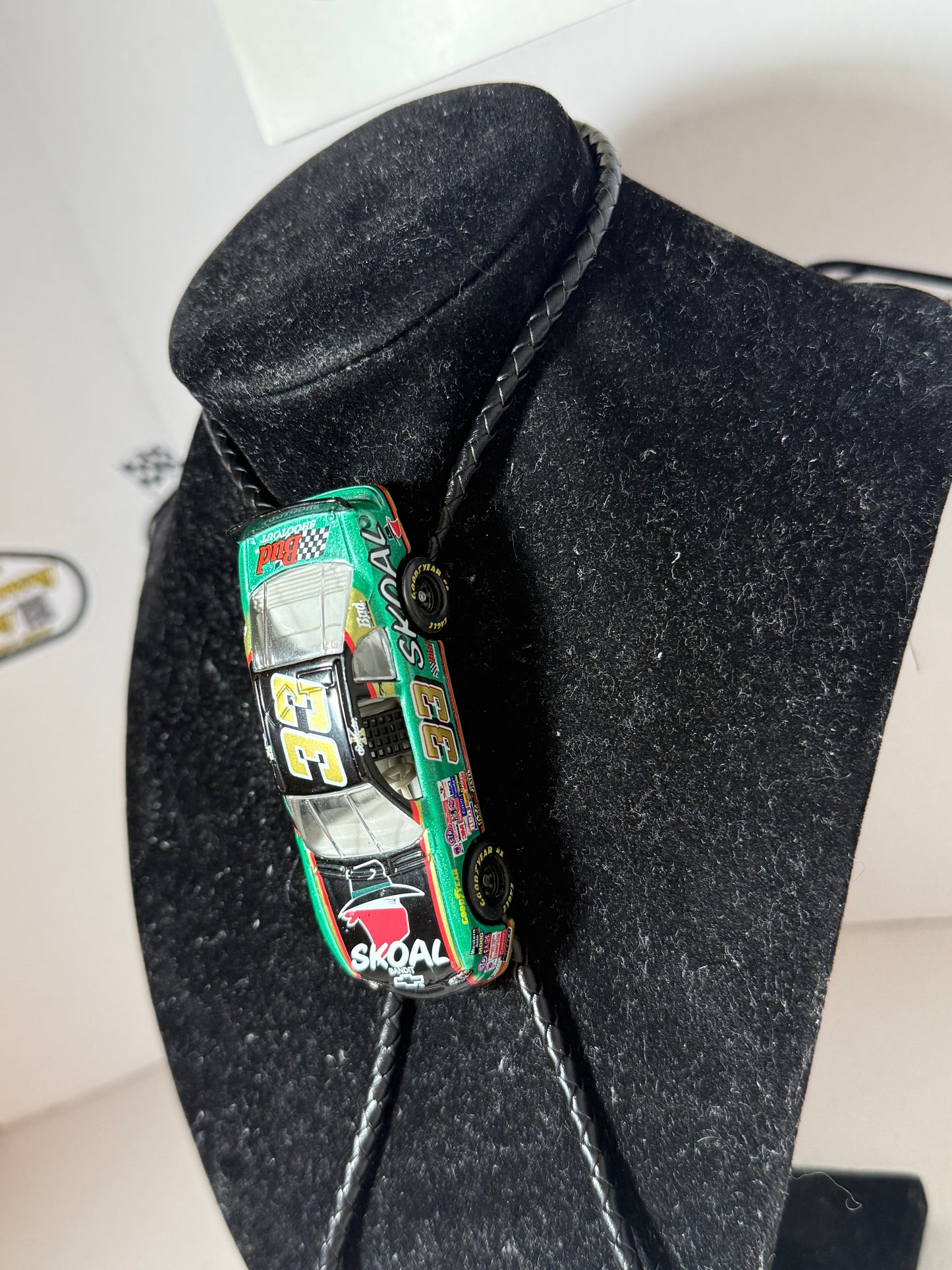 Nascar Bolo Tie - Ken Schrader #33 Skoal Bandit