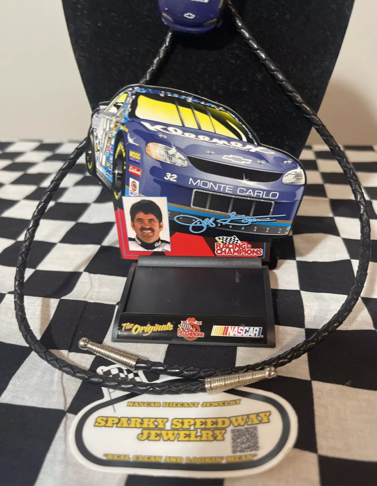 Nascar Bolo Tie - Jeff Green #32 Kleenex