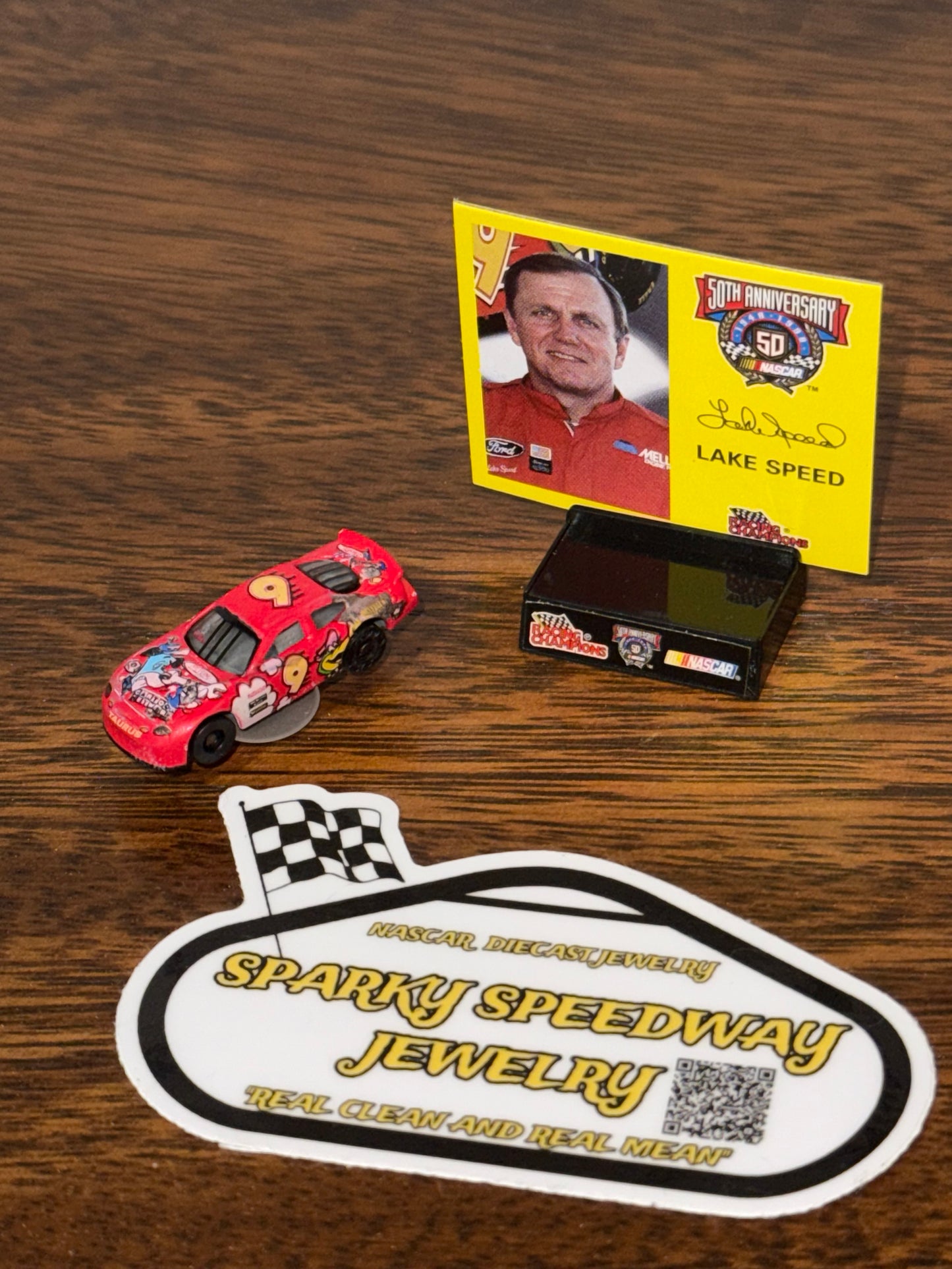 Nascar Croc Charm - Lake Speed #9 Cartoon Network (1:144)