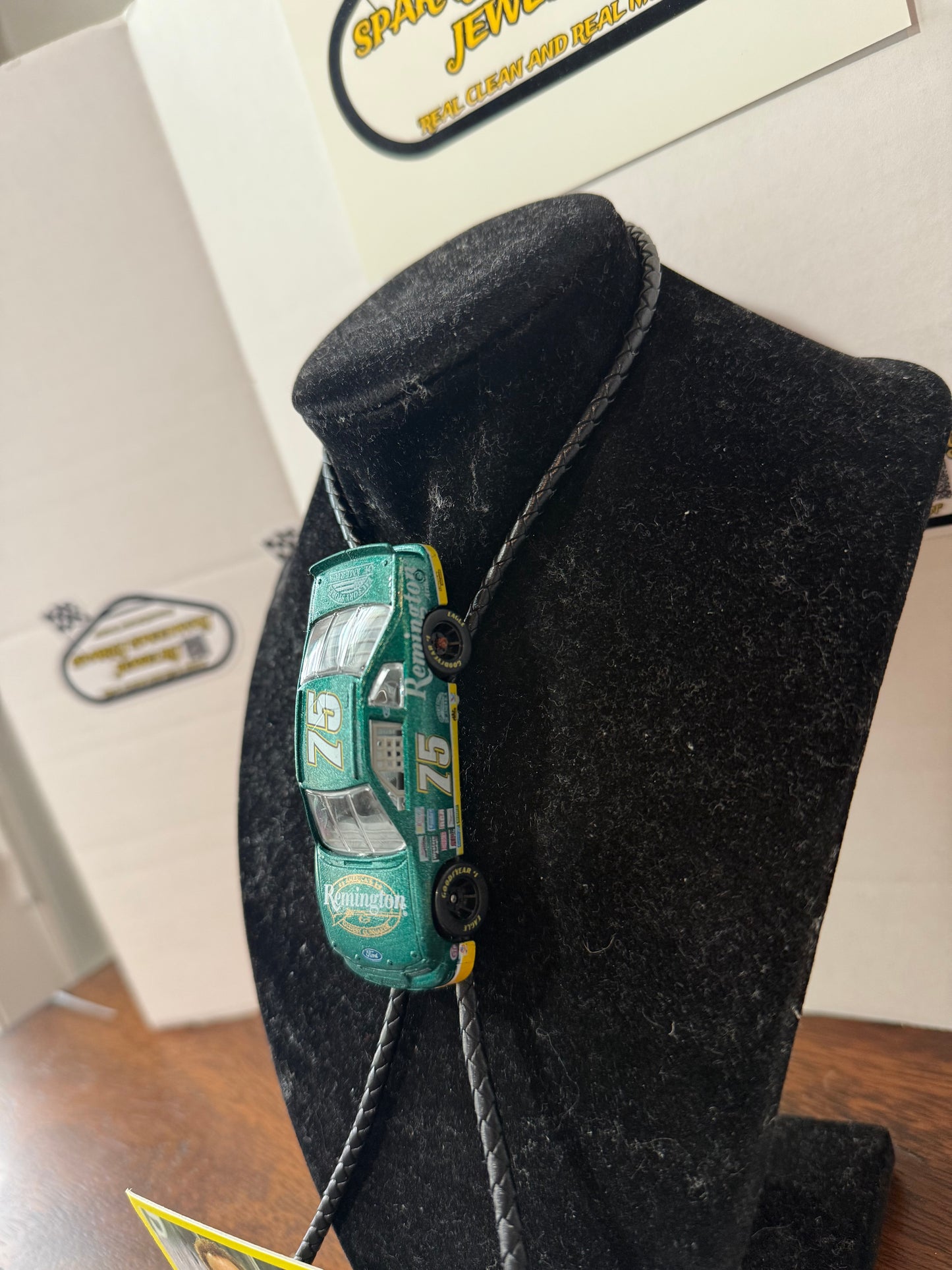 Nascar Bolo Tie - Morgan Shepherd #75 Remington