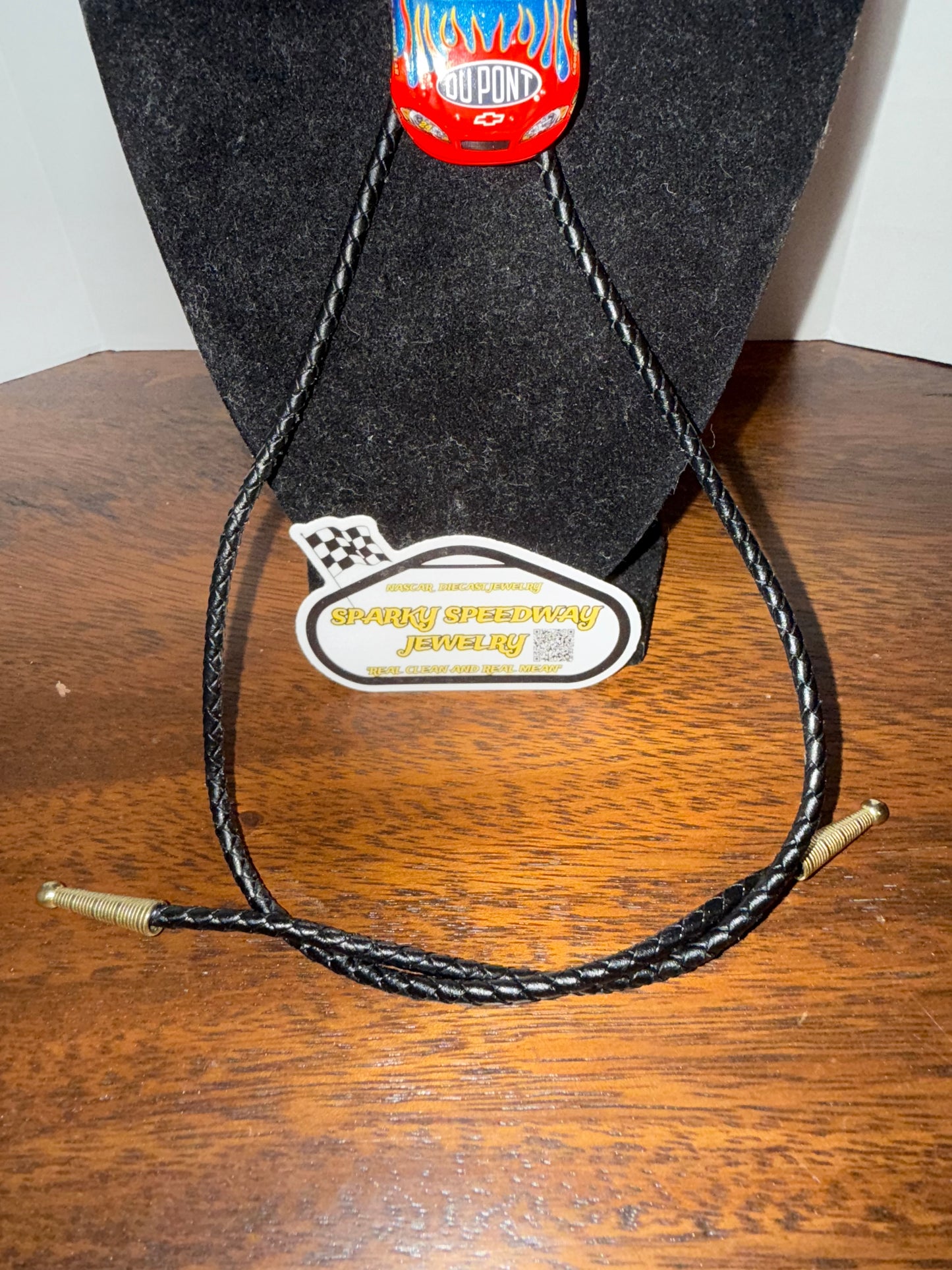 Nascar Bolo Tie - Jeff Gordon #24 Dupont (Flames)