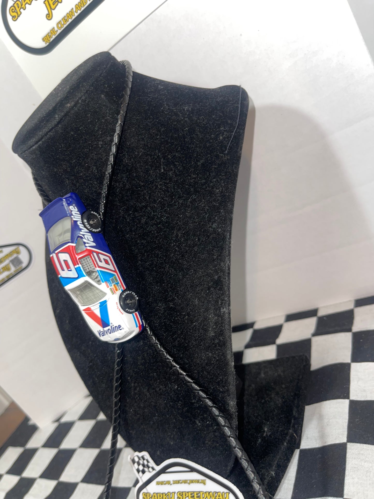 Nascar Bolo Tie - Mark Martin #6 Valvoline