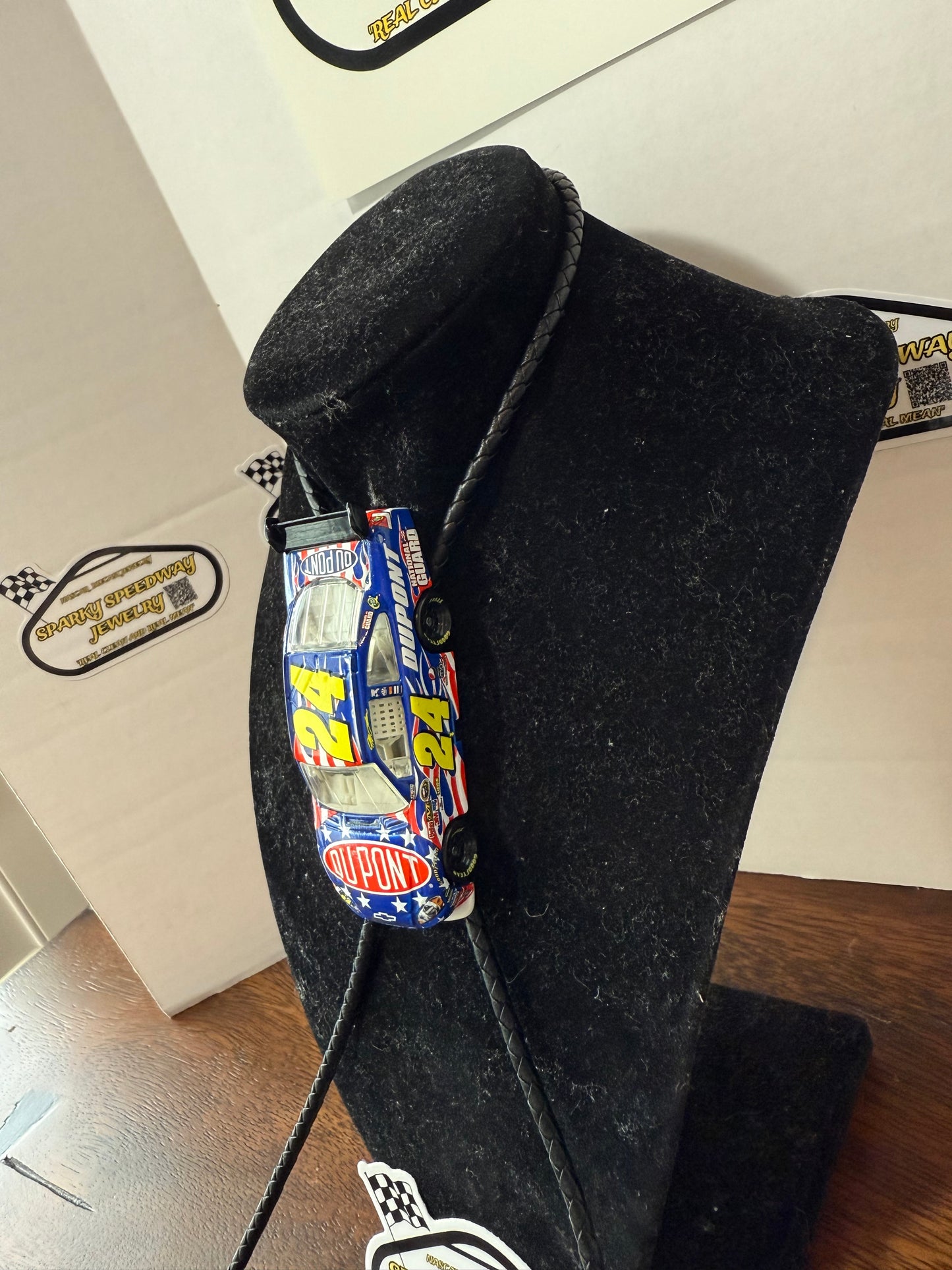 Nascar Bolo Tie - Jeff Gordon #24 Dupont (Stars And Stripes)