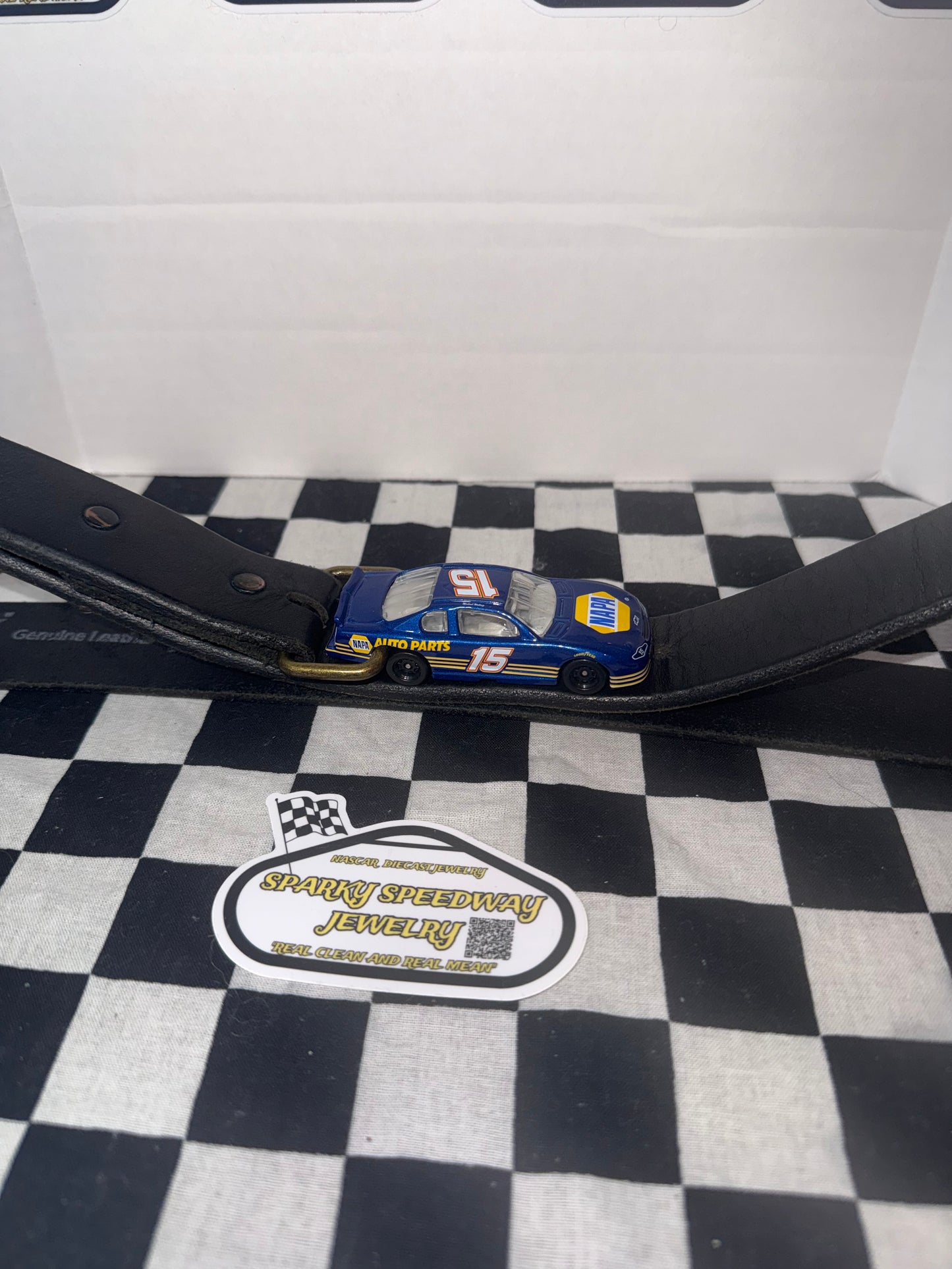 Nascar Diecast Belt Buckle - Michael Waltrip #15 Napa￼