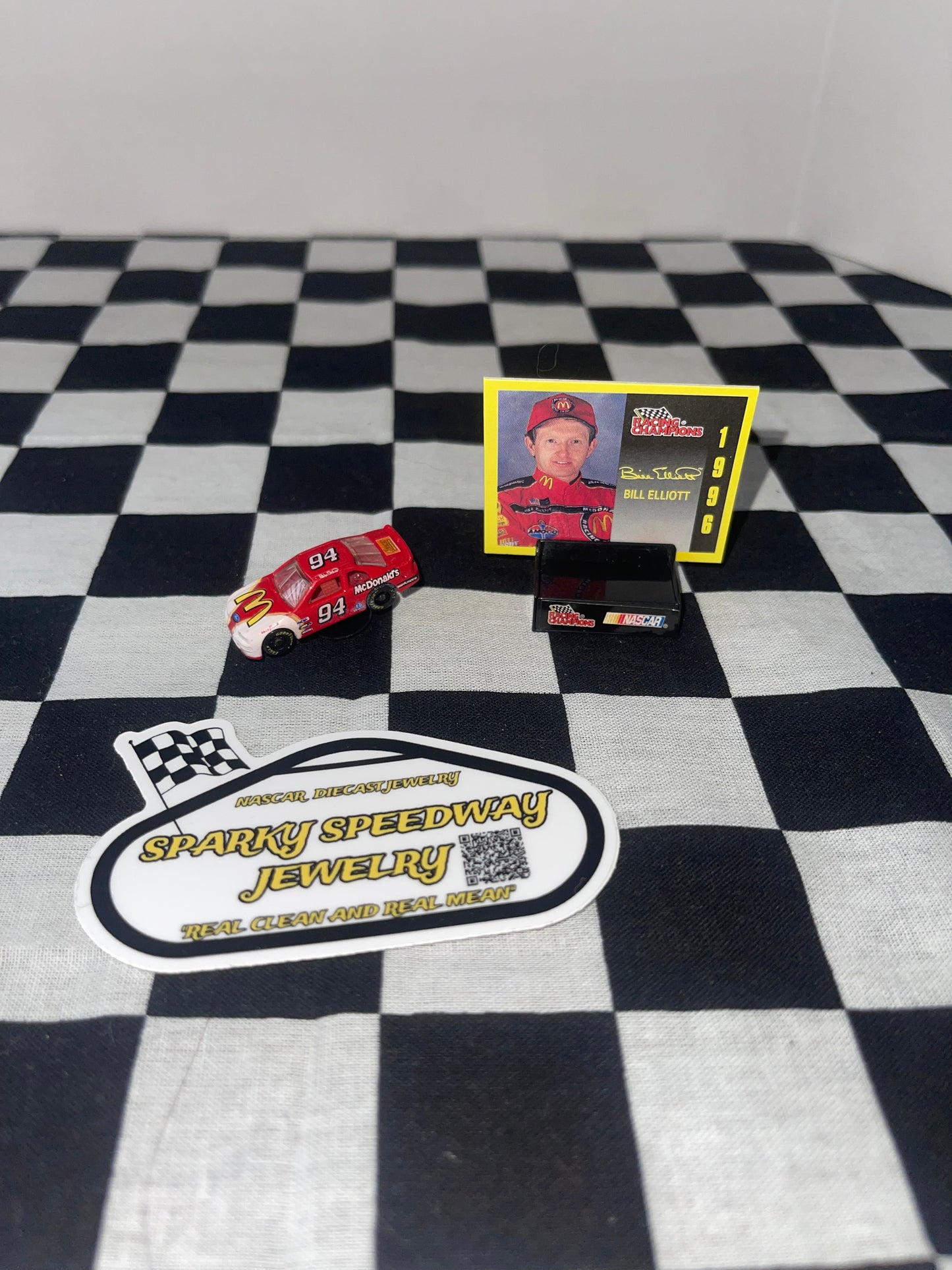 Nascar Croc Charm - Bill Elliot #94 Mcdonald’s (1:144)