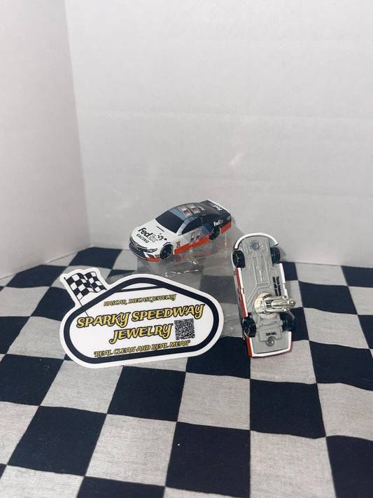 Nascar Cufflinks - Denny Hamlin #11 Fedex (2019 Throwback) (1:87)