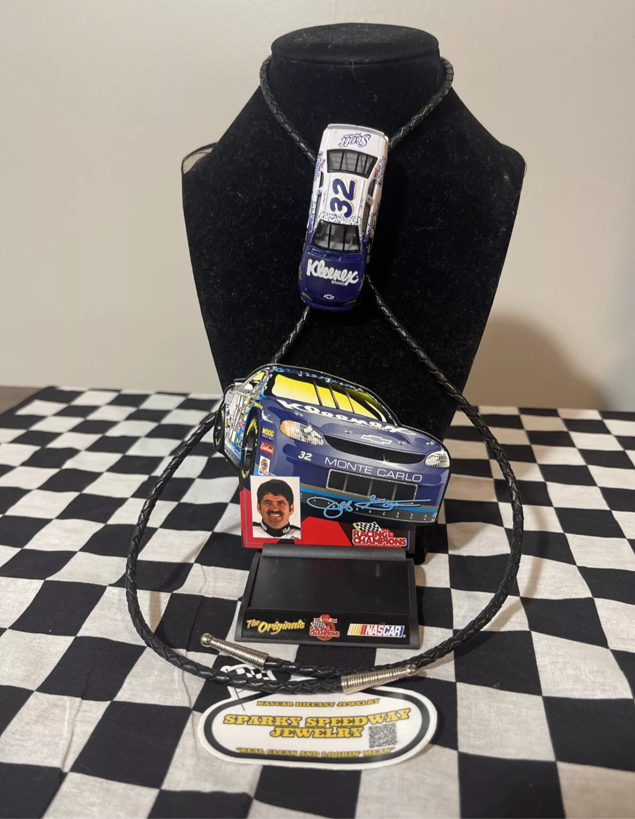 Nascar Bolo Tie - Jeff Green #32 Kleenex