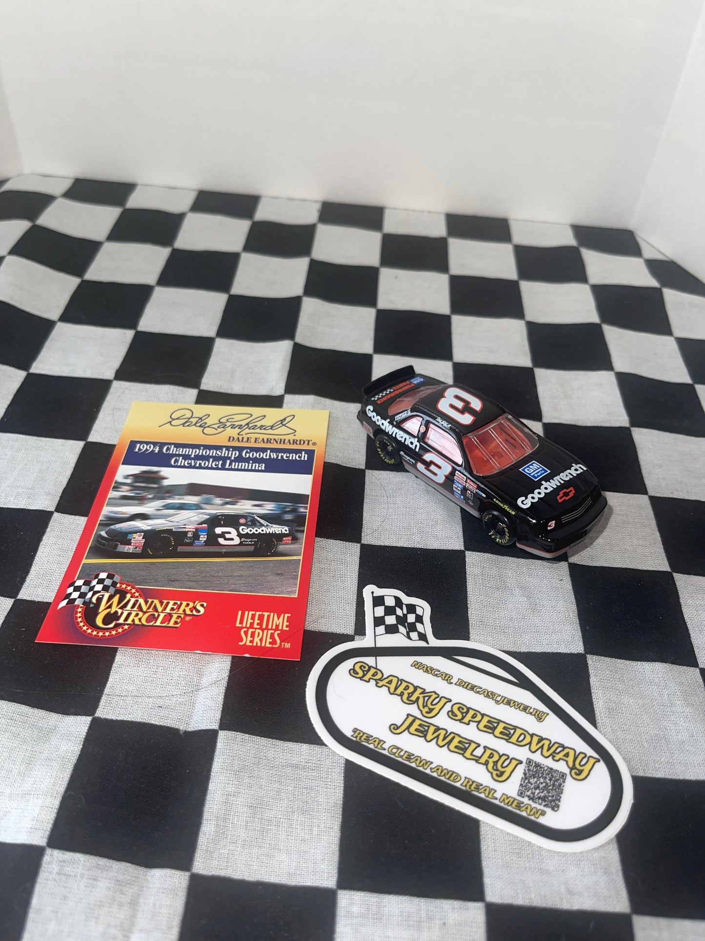 Nascar Croc Charm - Dale Earnhardt #3 Goodwrench (1994 Championship Car) (1:64)