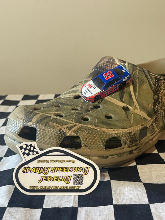 Nascar Croc Charm - Joey Logano #22 AAA Insurance (1:87)