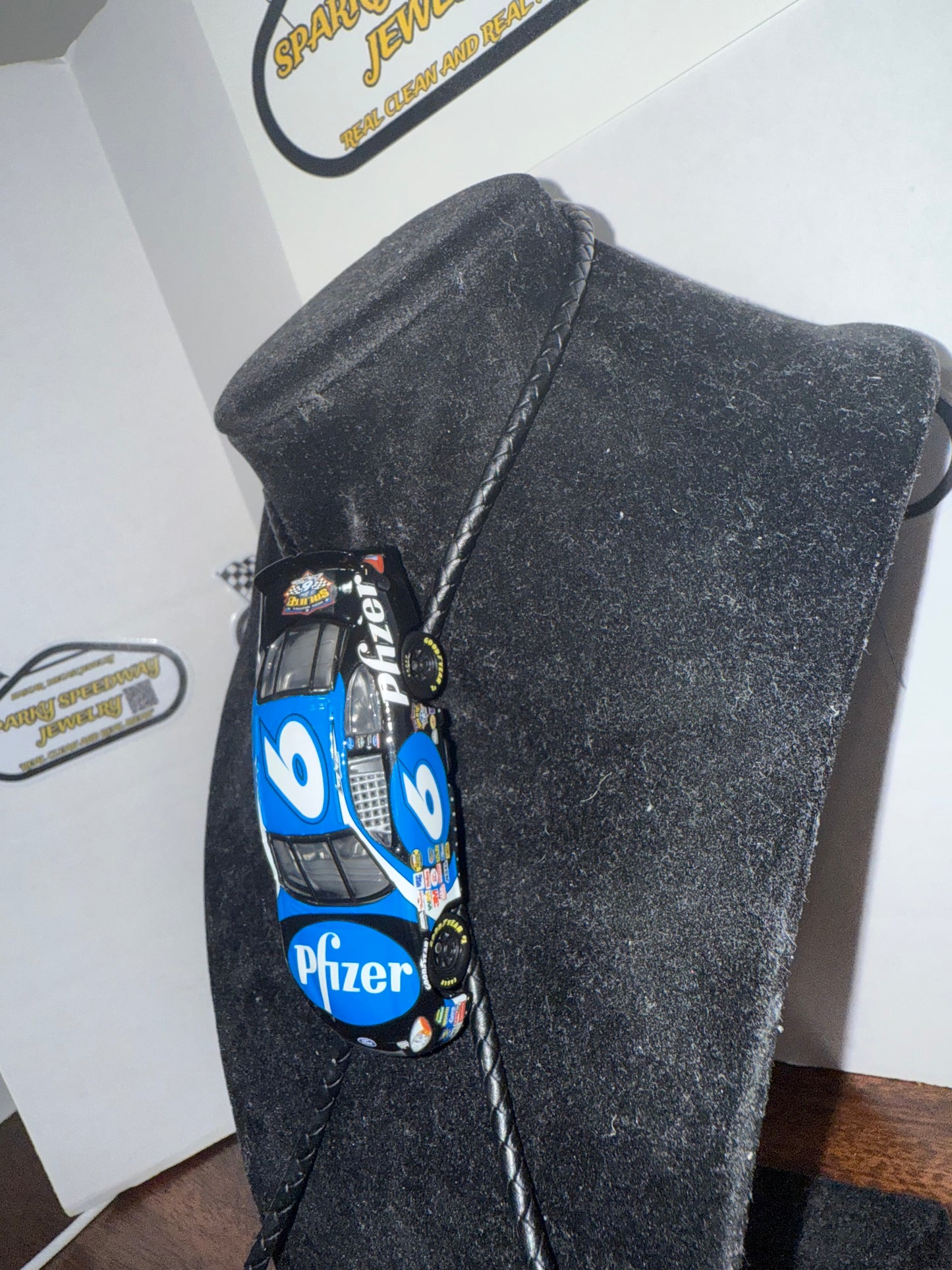 Nascar Bolo Tie - Mark Martin #6 Pfizer